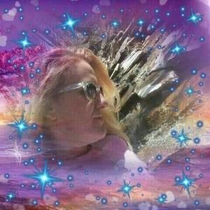 Meet your Posher, Roxie